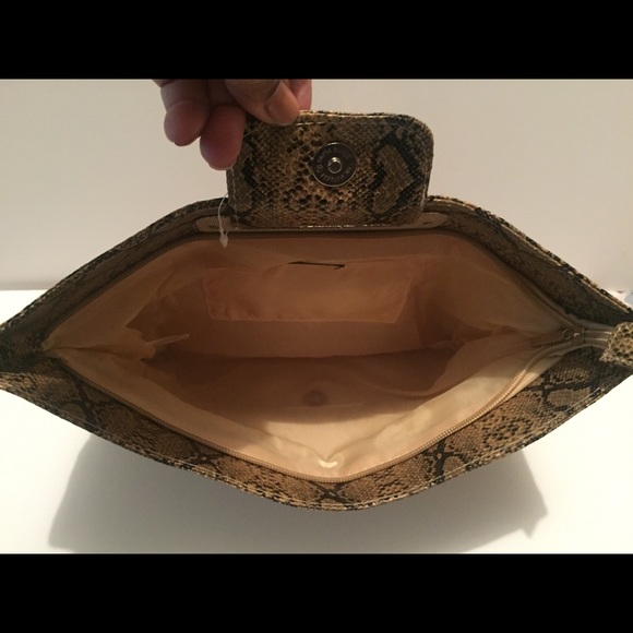 Beige Python Print Clutch - Picture 5 of 5